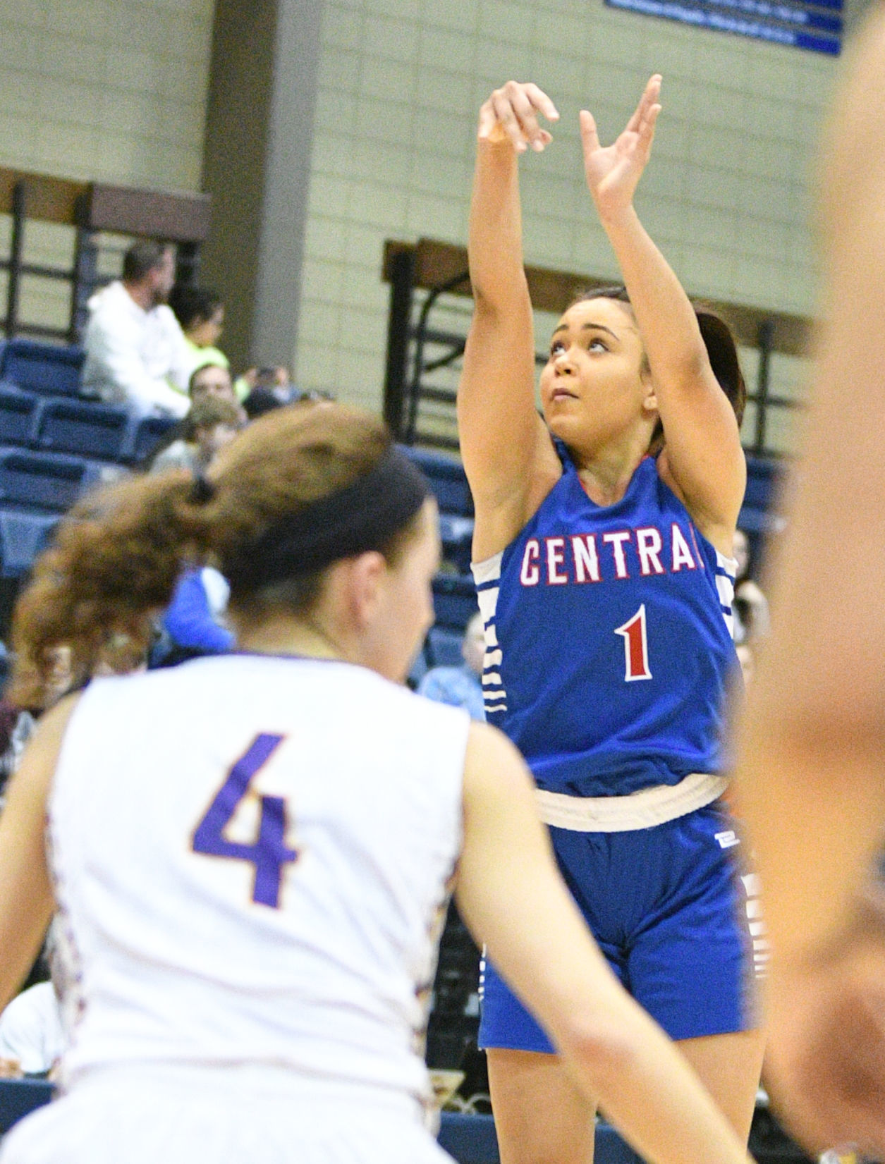IHMVCU Shootout - Davenport Central vs. Sherrard